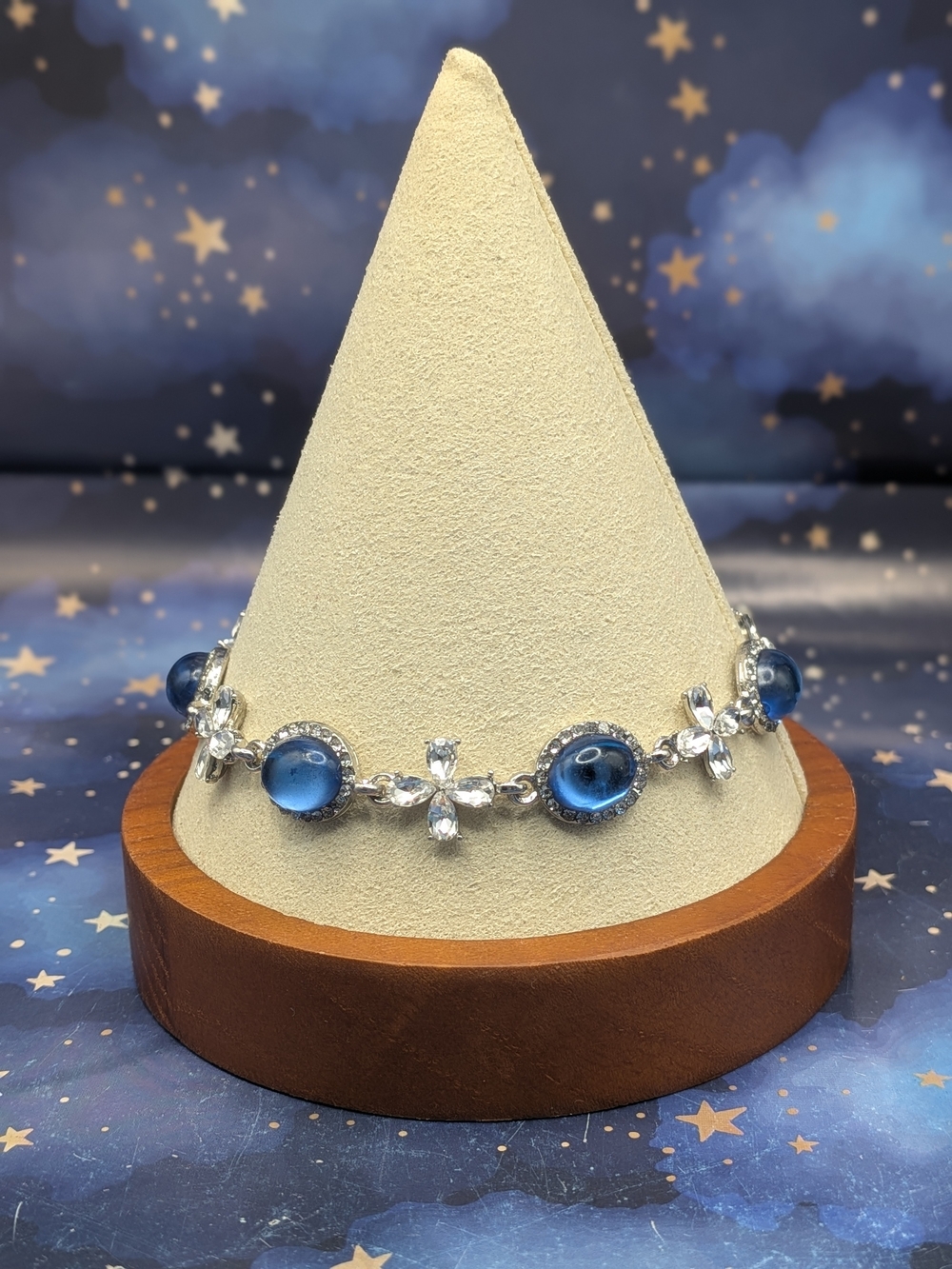 Fashion Jewelry . cabochon bracelet with sparkling clear cubic zirconia accents.